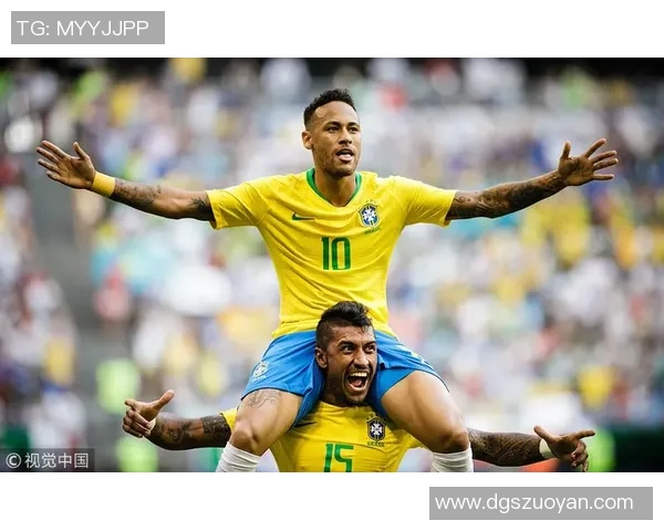 三位足球世界冠军球星的传奇故事与巅峰对决解析