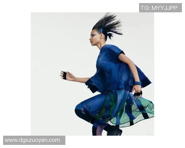 女性版足球明星身形塑造：运动美学与力量的完美结合