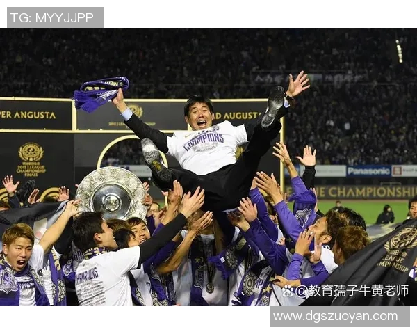 退役后命运最悲惨的足球球星:从巅峰到谷底的悲情转折 退役后命运最悲惨的足球球星:从巅峰到谷底的悲情转折